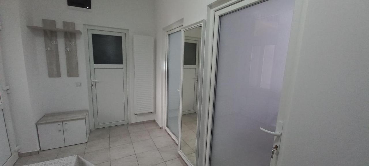 Apartament Central Salvo トゥルダ エクステリア 写真